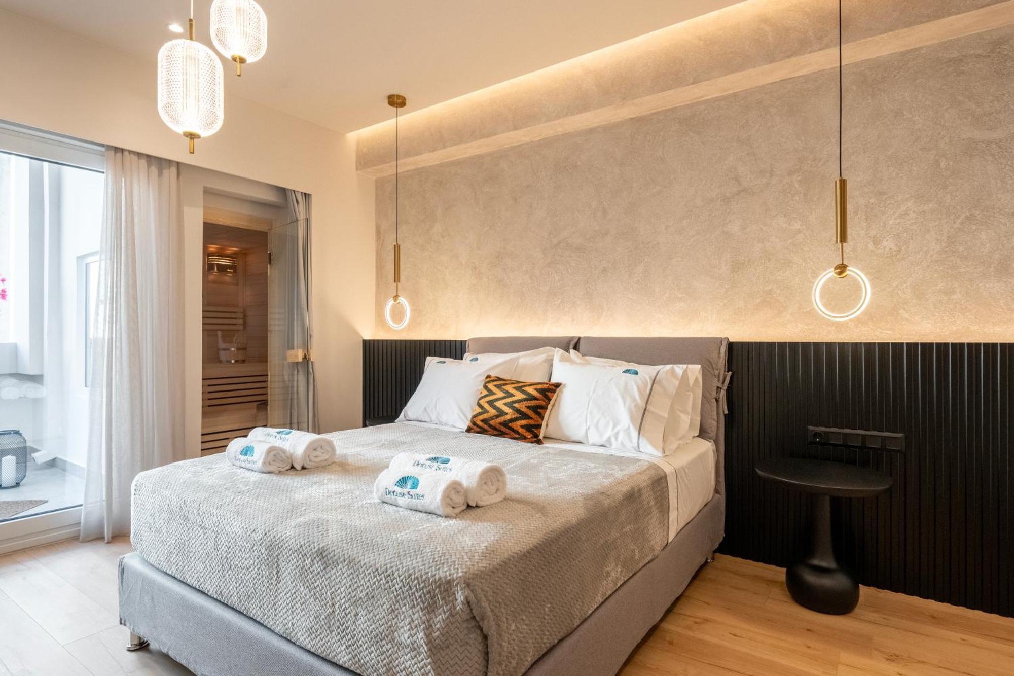 Derouse Eva Suite Jacuzzi & Sauna أثينا المظهر الخارجي الصورة